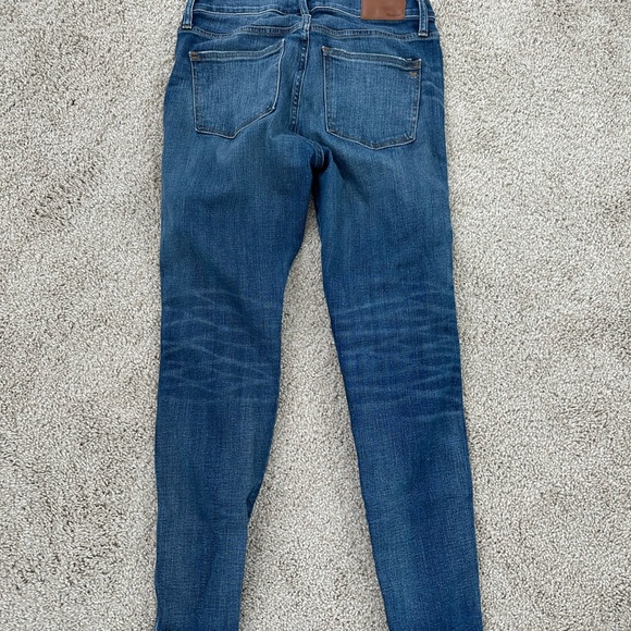 Madewell Distressed Skinny Jeans - Picture 3 of 4